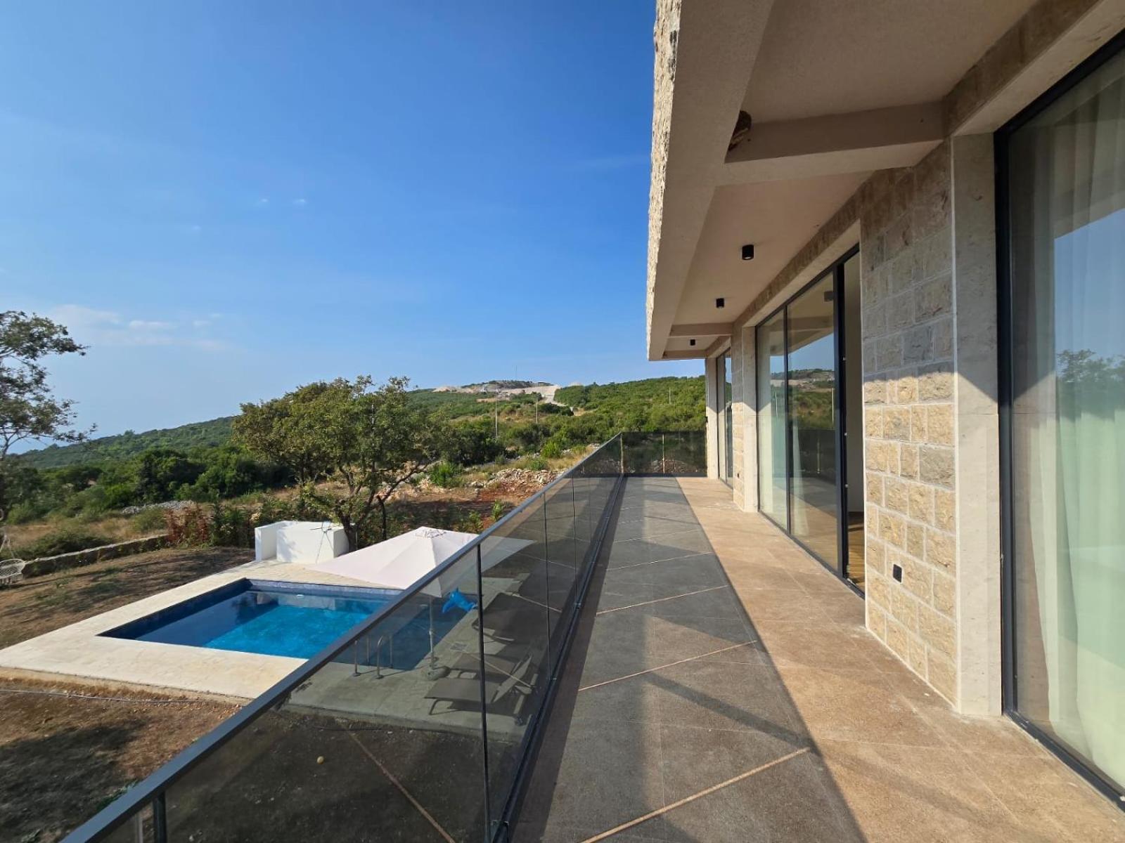 Lucesole Villa Budva