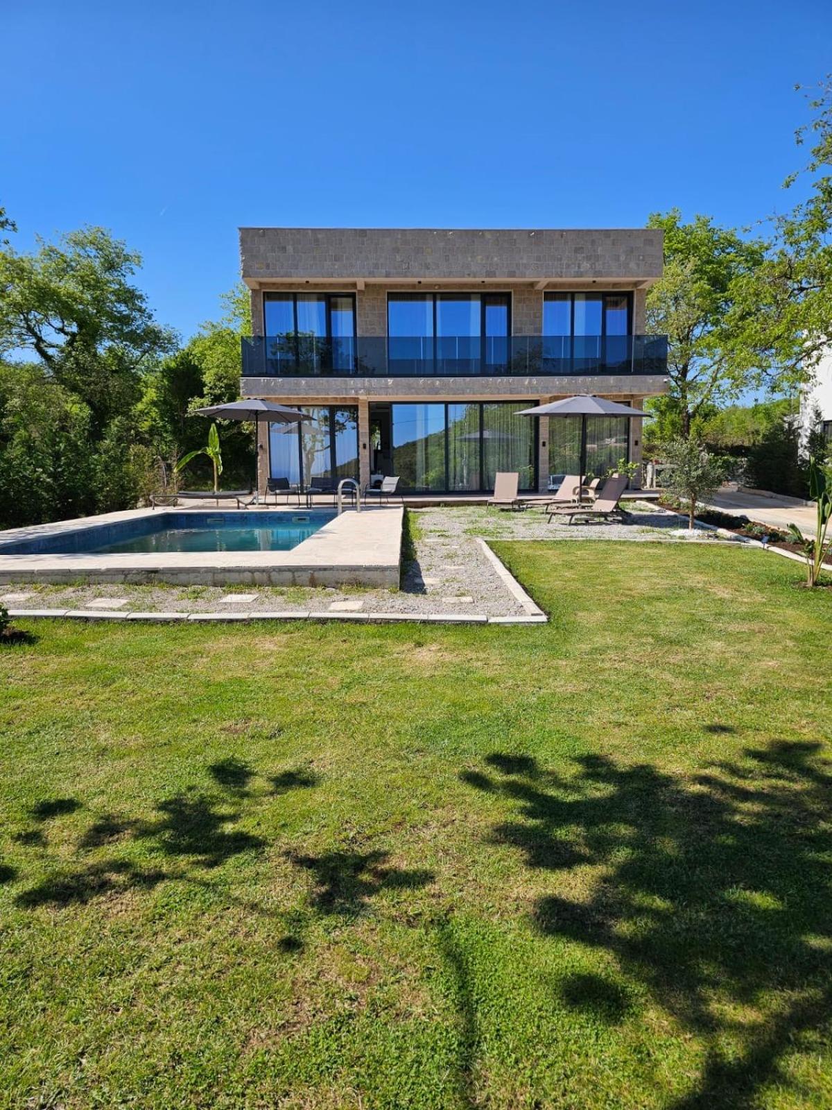 Villa Lucesole *